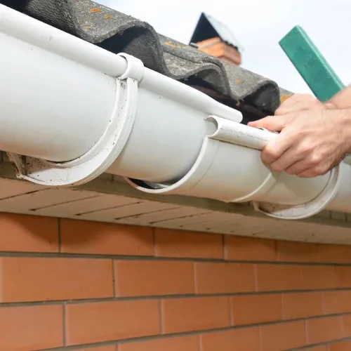 cambio de enganches para canalones en cuenca, espana