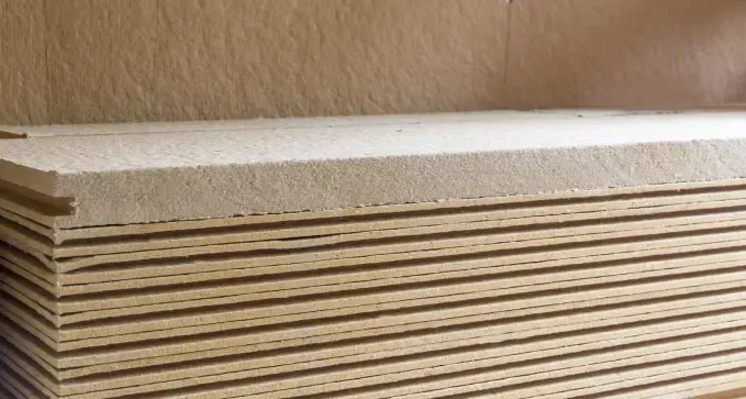 colocar aislamiento térmico y acústico de cubiertas y fachadas en Socuéllamos